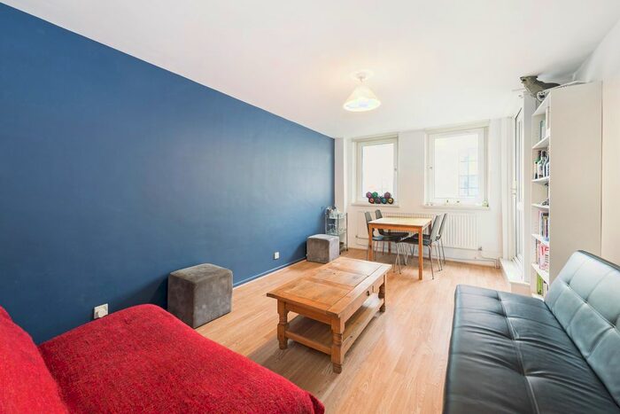 2 Bedroom Flat To Rent In Elgin Avenue, London, W9