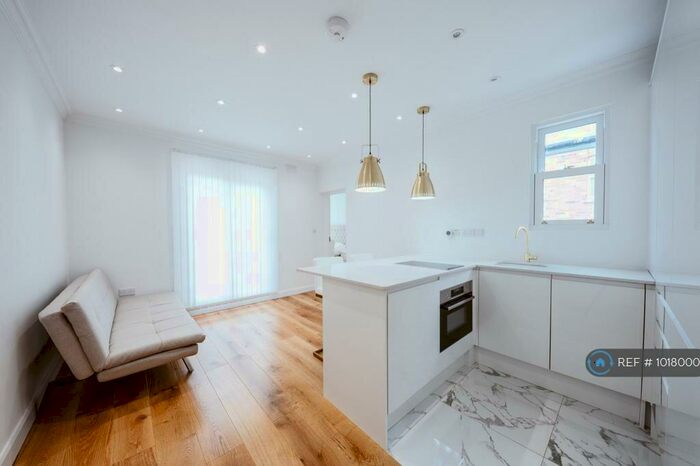 1 Bedroom Flat To Rent In Westbere Road, London, NW2