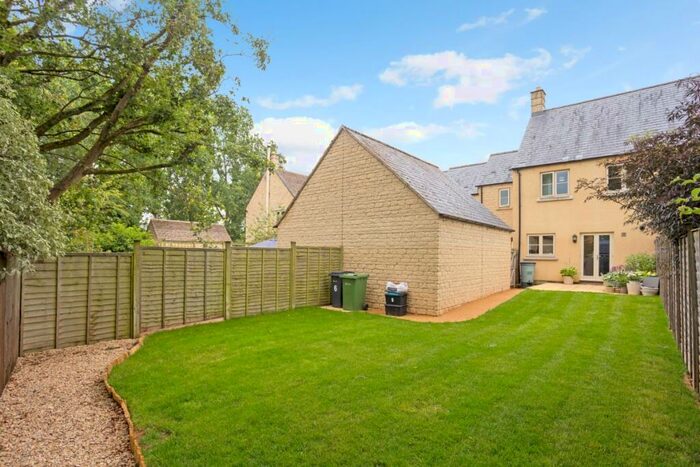 4 Bedroom Terraced House To Rent In Jacobs Piece Fairford, GL7