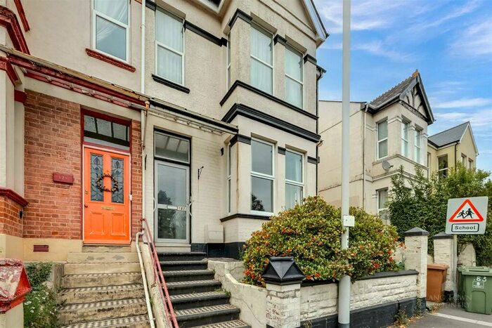 2 Bedroom Apartment To Rent In Outland Road, Plymouth, PL2