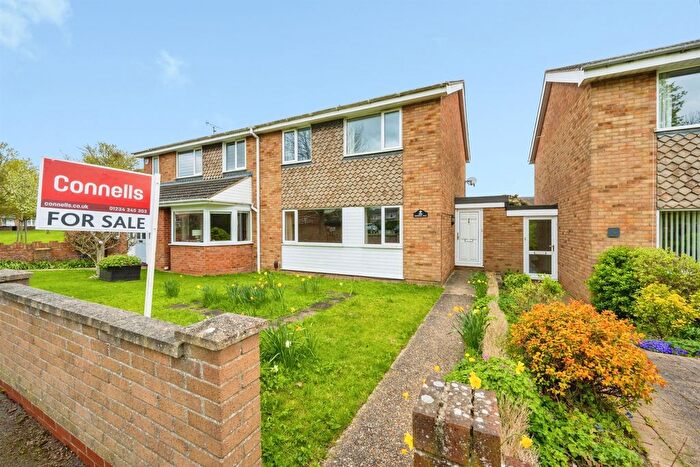 3 Bedroom Semi Detached House For Sale In Greystoke Walk, Bedford, MK41