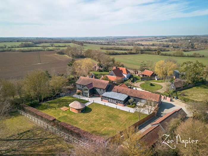 5 Bedroom Barn Conversion For Sale In Pentlow, CO10