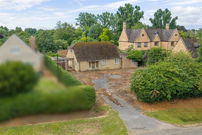 3 Bedroom Detached Bungalow For Sale In Greenhill Road, Elton, Peterborough, PE8