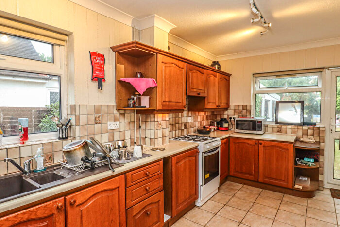 3 Bedroom Detached House For Sale In Winchelsea Drive, CM2