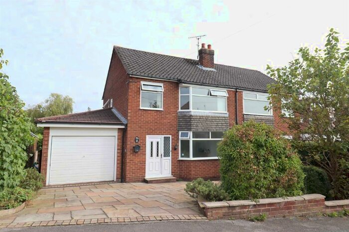 3 Bedroom House To Rent In Palmerston Road, Macclesfield, SK11