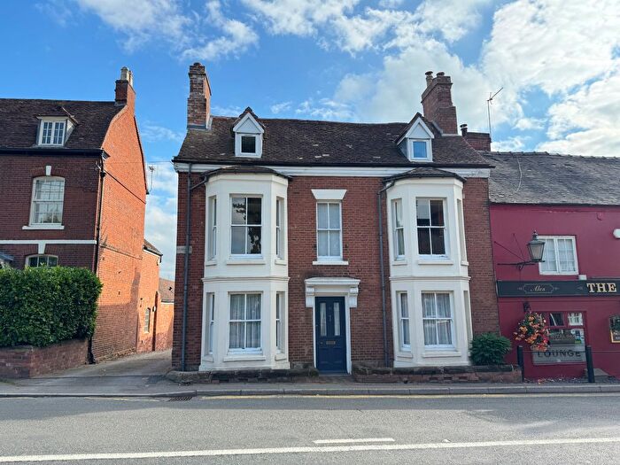 4 Bedroom Semi-Detached House For Sale In New Street, Kenilworth, CV8