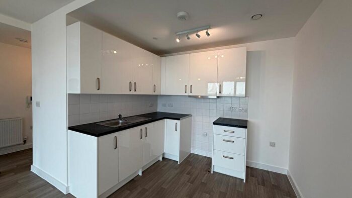 1 Bedroom Flat To Rent In Chequers Lane, Dagenham, RM9