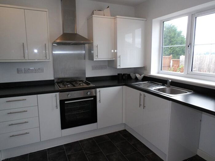 3 Bedroom Semi-Detached House To Rent In Meadowbrook Rise, Blackburn, BB2