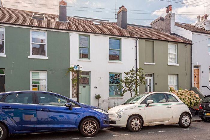 3 Bedroom Terraced House For Sale In Hanover Terrace, Brighton, BN2