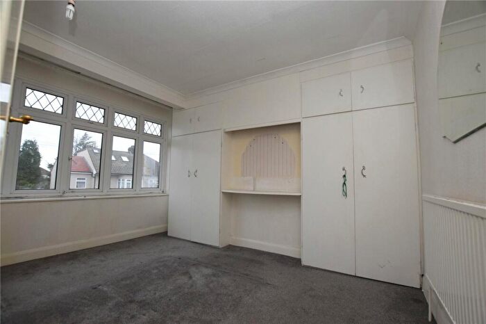 3 Bedroom Terraced House For Sale In Bishops Avenue, Chadwell Heath, Romford, Essex, RM6