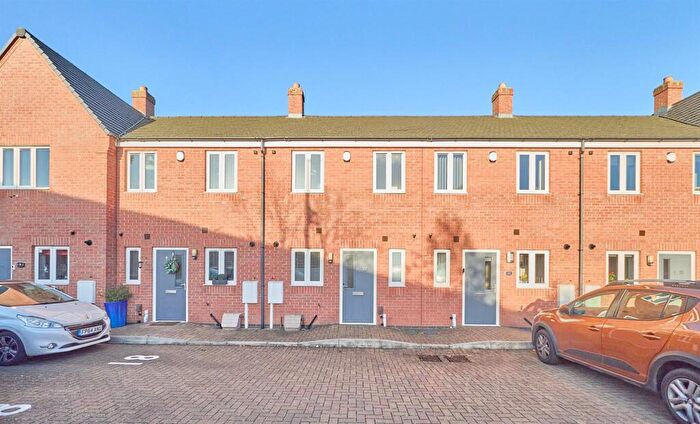2 Bedroom Town House To Rent In Co-Op Close, Barwell, LE9