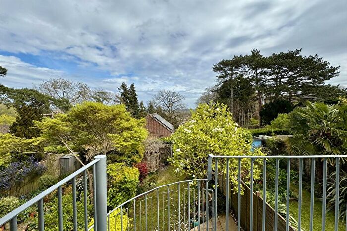 3 Bedroom Terraced House For Sale In Godalming, GU7