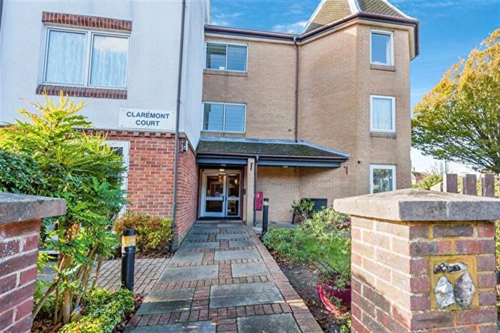 1 Bedroom Flat To Rent In Claremont Court, Campbell Road, PO21