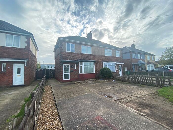 3 Bedroom Semi-Detached House To Rent In Cornwall Road, Scunthorpe, DN16
