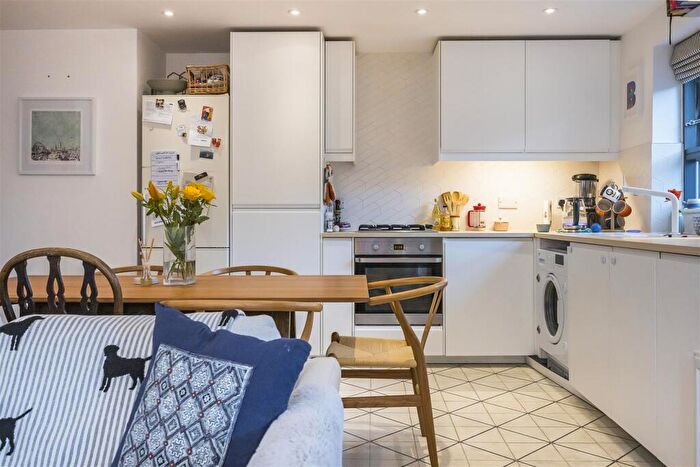 2 Bedroom Apartment To Rent In Woodmill Road, London, E5