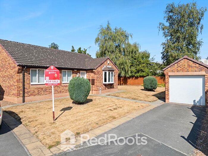 3 Bedroom Detached Bungalow For Sale In Lowgate, Doncaster, South Yorkshire, DN5