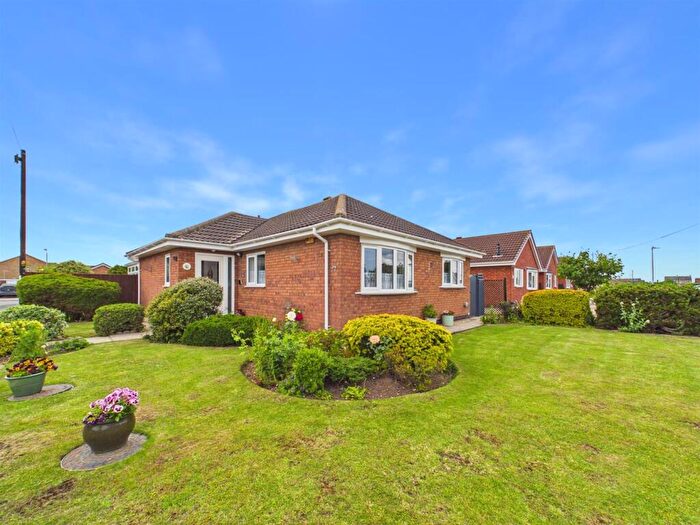 2 Bedroom Detached Bungalow For Sale In Marine Avenue West, Sutton-On-Sea, LN12