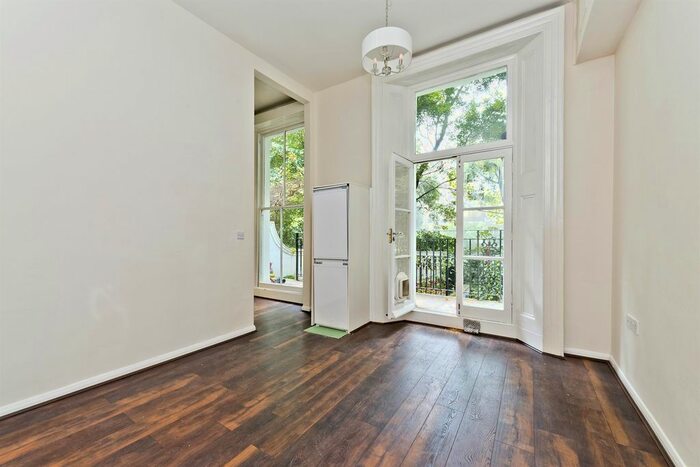 2 Bedroom Flat To Rent In Leinster Square, London, W2