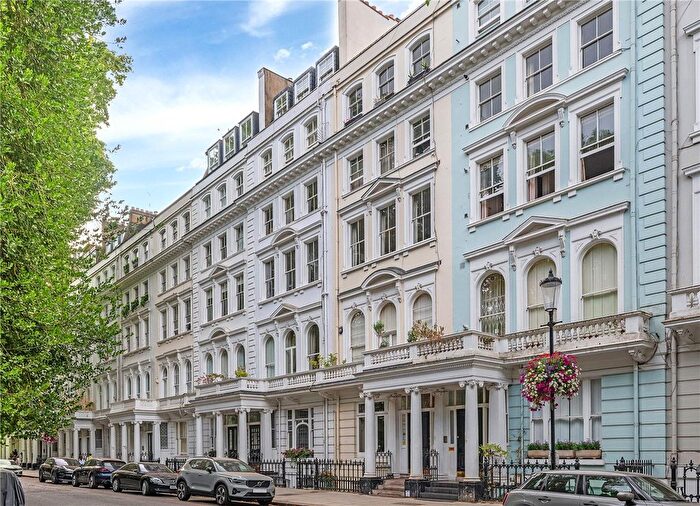2 Bedroom Flat For Sale In Cornwall Gardens, London, SW7