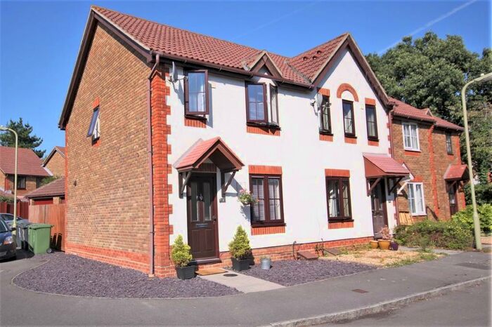 2 Bedroom End Of Terrace House To Rent In Rosemary Gardens, Whiteley, PO15