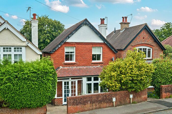 3 Bedroom Detached House For Sale In Camelsdale Road, Haslemere, GU27