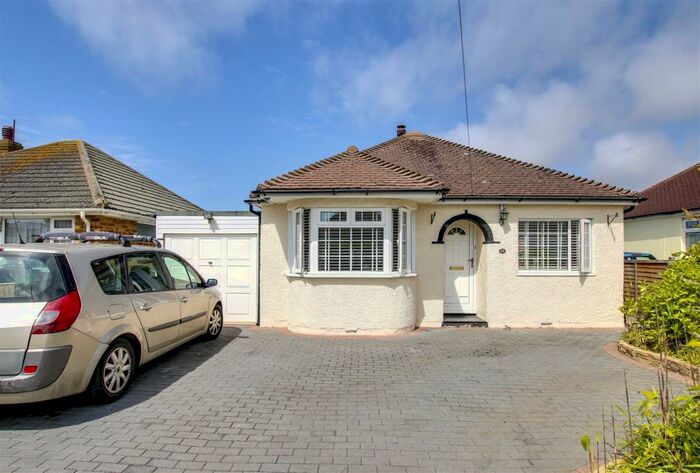 2 Bedroom House To Rent In Southdown Avenue, Peacehaven, BN10