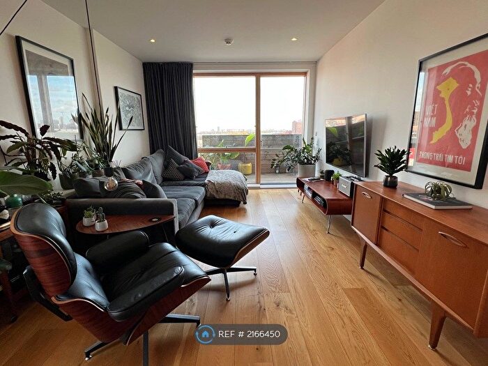 2 Bedroom Flat To Rent In Greenfell Court, London, E3