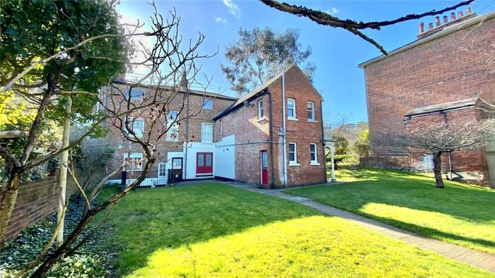 1 Bedroom Apartment To Rent In Castle Hill, Reading, Berkshire, RG1