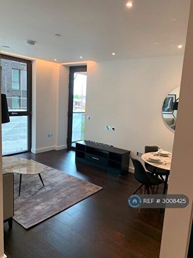 1 Bedroom Flat To Rent In Ponton Road, London, SW11