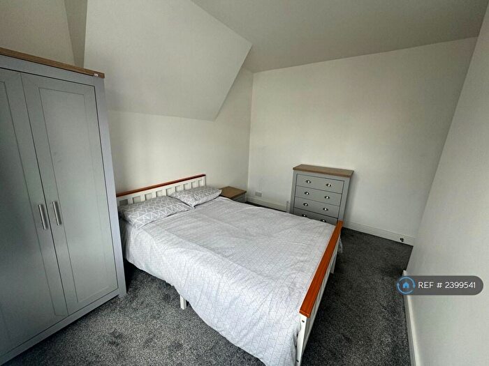 6 Bedroom Semi-Detached House To Rent In Toronto Road, Bristol, BS7