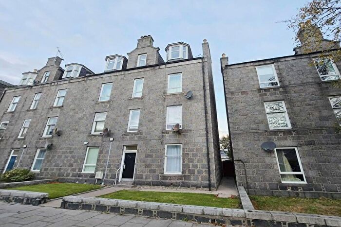 3 Bedroom Flat For Sale In , Walker Road, Flat F, Torry, Aberdeen, AB11