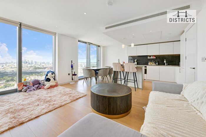 2 Bedroom Apartment For Sale In Landmark Pinnacle, Marsh Wall, E14