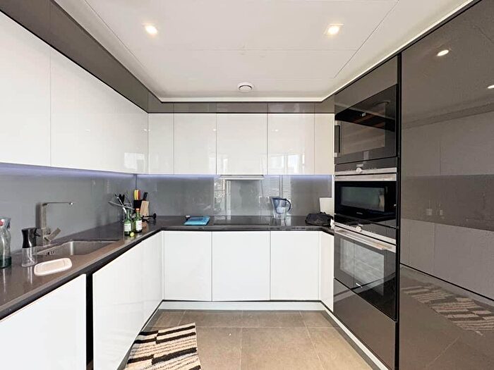 2 Bedroom Flat To Rent In Dollar Bay Place London, E14