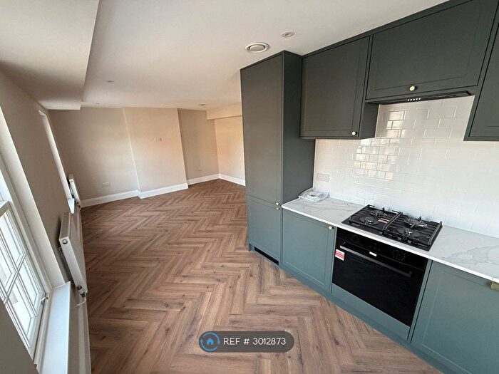 2 Bedroom Flat To Rent In High St, Orpington, BR6