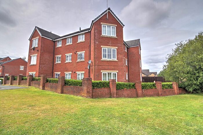 2 Bedroom Flat For Sale In Harrop Court, Darwen, BB3