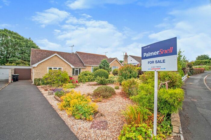 2 Bedroom Bungalow For Sale In Hollands Mead Avenue, Owermoigne, Dorchester, DT2