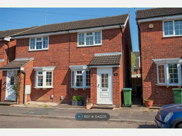 2 Bedroom Semi-Detached House To Rent In Williams Close, Aylesbury, HP19