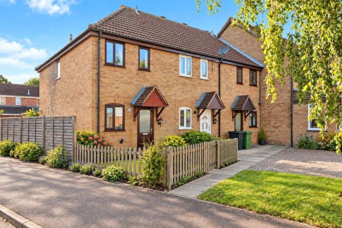 2 Bedroom End Of Terrace House For Sale In Thorpe Drive, Attleborough, Norfolk, NR17