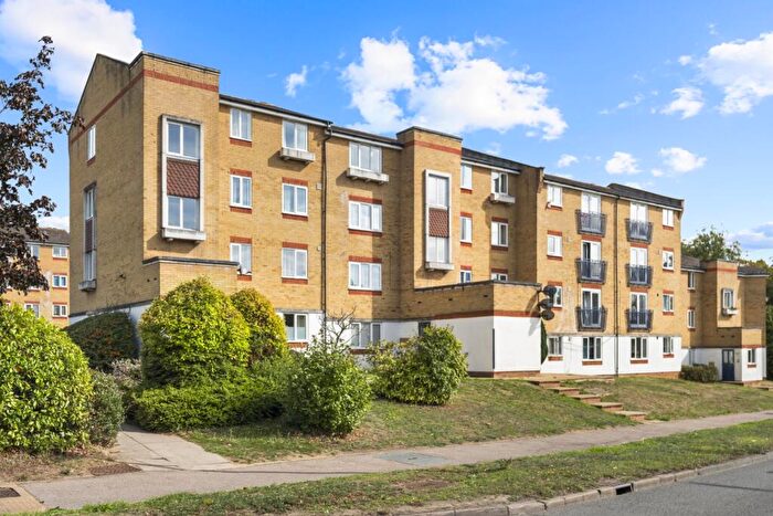 1 Bedroom Apartment For Sale In Dadswood, Harlow, CM20
