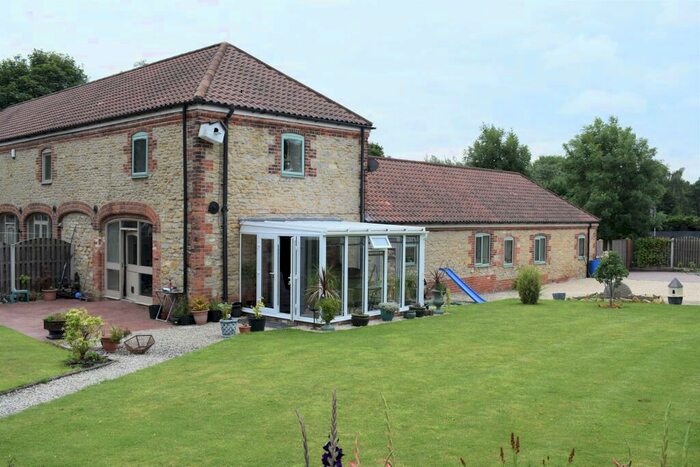 4 Bedroom Barn Conversion For Sale In Bracken Hill Farm, Scawby, DN20
