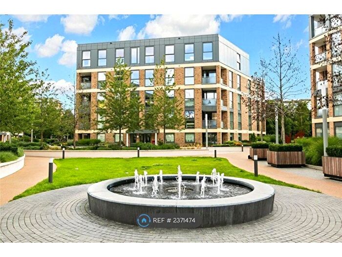1 Bedroom Flat To Rent In Levett Square, Richmond, TW9