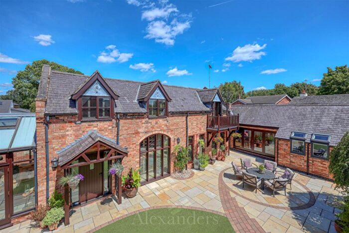 4 Bedroom Barn Conversion For Sale In Church Road, Wanlip, LE7