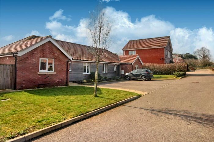 2 Bedroom Bungalow For Sale In Norman Close, Thurlton, Norwich, Norfolk, NR14