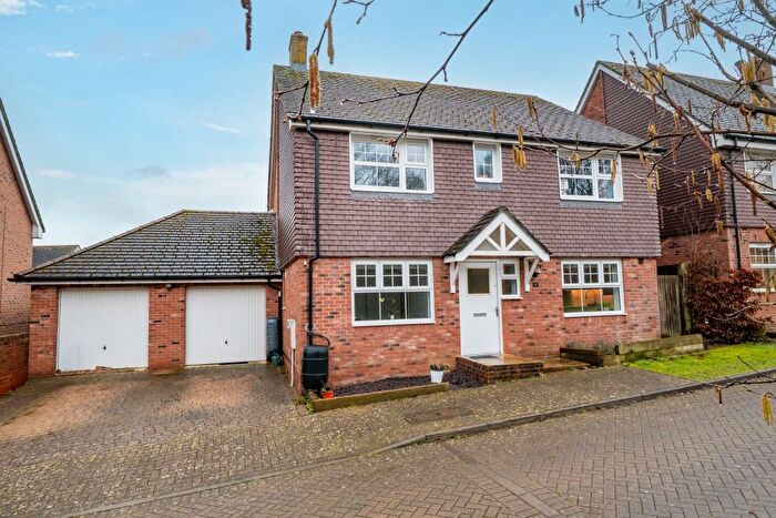 4 Bedroom Detached House For Sale In Cowslip Way, Andover, SP11