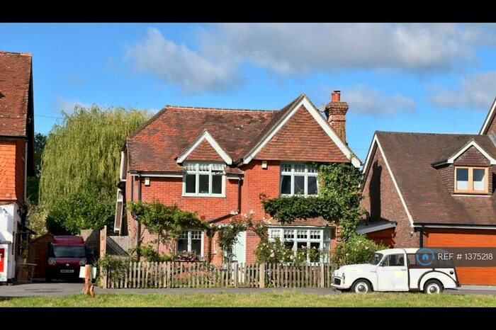 5 Bedroom Detached House To Rent In The Common, Dunsfold, Godalming, GU8