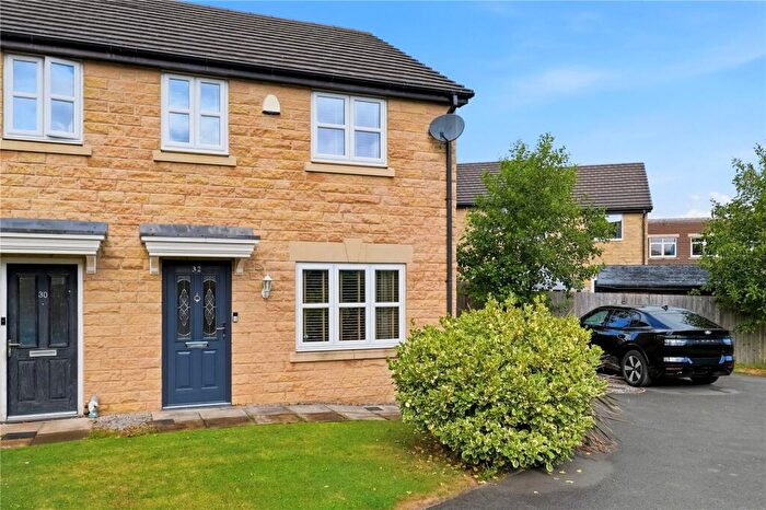 3 Bedroom Semi-Detached House For Sale In Maden Fold Bank, Burnley, Lancashire, BB12