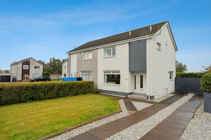 3 Bedroom Semi-Detached House For Sale In Craigbarnet Avenue, Torrance, East Dunbartonshire, G64