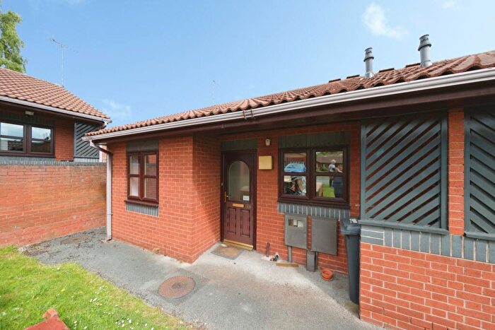 2 Bedroom Bungalow For Sale In Rockley Way, Shirebrook, Mansfield, Derbyshire, NG20