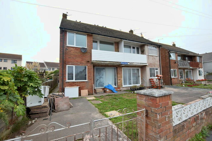 2 Bedroom Flat To Rent In Beach Road, FY5
