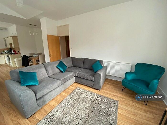 2 Bedroom Flat To Rent In Woolcarder's Court, Cambusbarron, Stirling, FK7